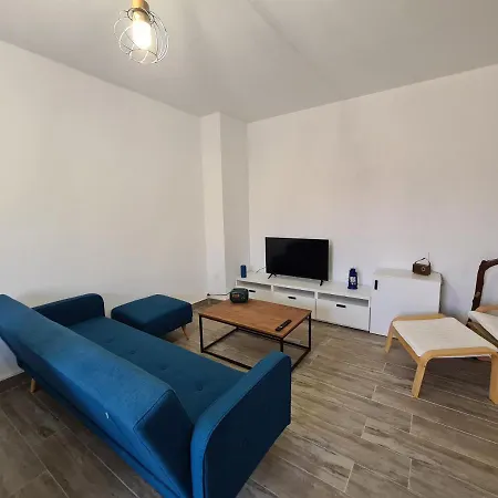 Renove Independant Avec Garage Au Centre Du Village Apartment